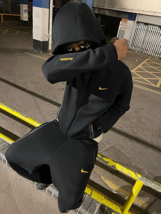 Nike Nocta Tech Fleece Anzug